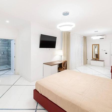 Apartments Hotel Real Suite Napoli Chiaia Mergellina Extérieur photo